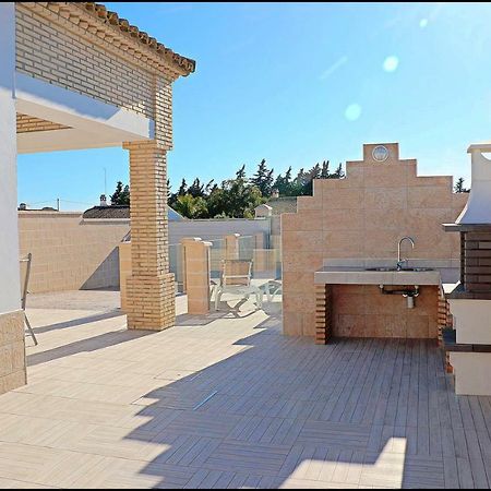 Chalet Penuelas Con Piscina โกนิล เด ลาฟรอนเตรา ภายนอก รูปภาพ