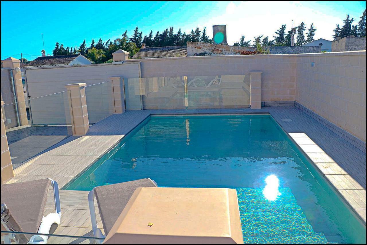 Chalet Penuelas Con Piscina โกนิล เด ลาฟรอนเตรา ภายนอก รูปภาพ