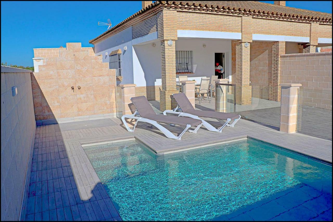 Chalet Penuelas Con Piscina โกนิล เด ลาฟรอนเตรา ภายนอก รูปภาพ