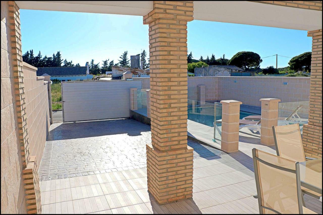 Chalet Penuelas Con Piscina โกนิล เด ลาฟรอนเตรา ภายนอก รูปภาพ